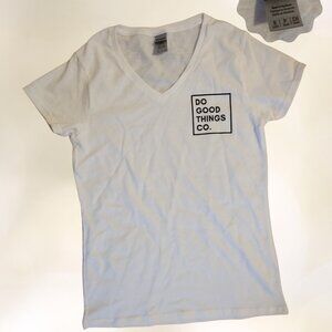 Ladies Small White V-Neck T-shirt - Overstock Merch